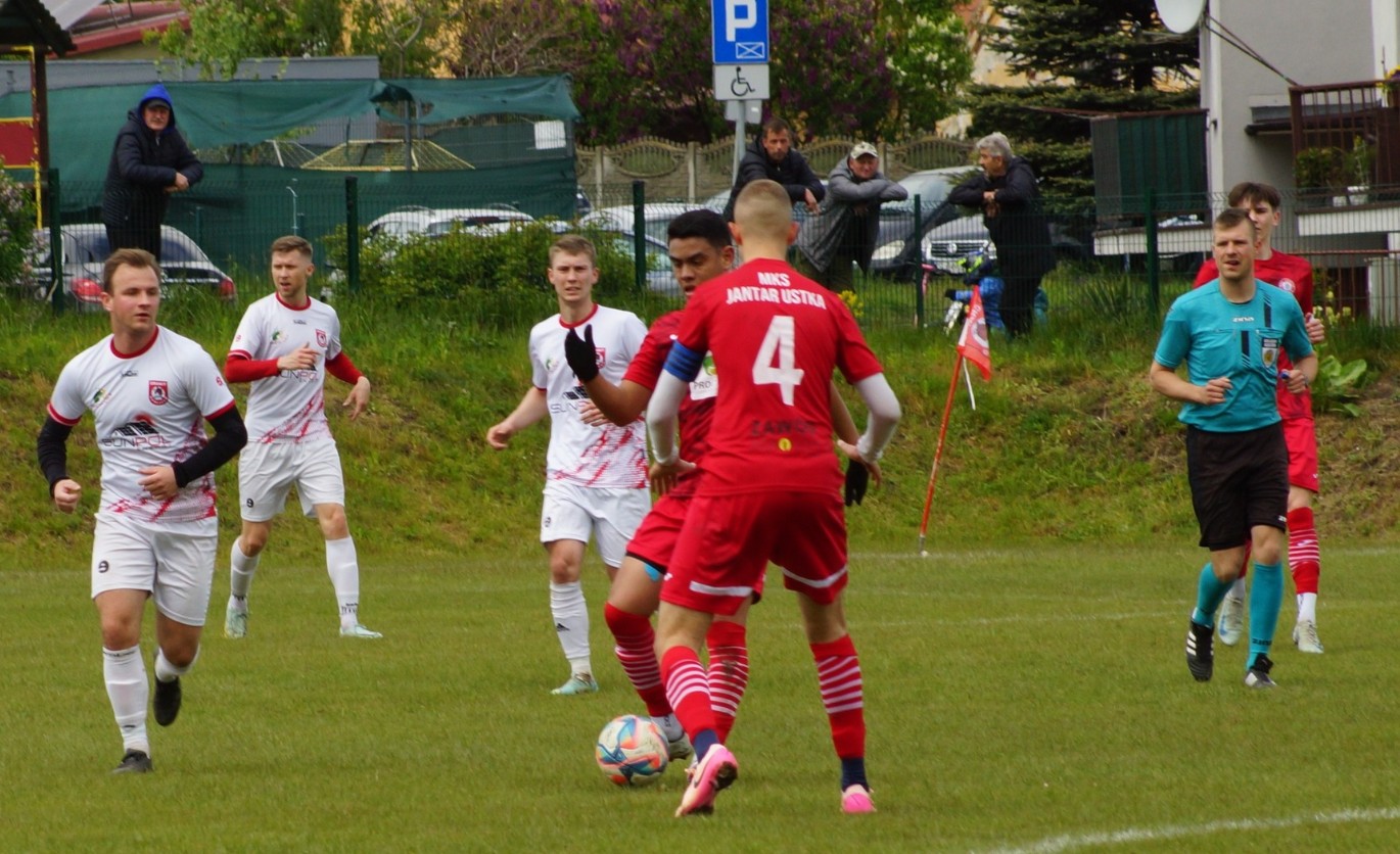 Klasa Okręgowa: Cztery kolejki do końca.