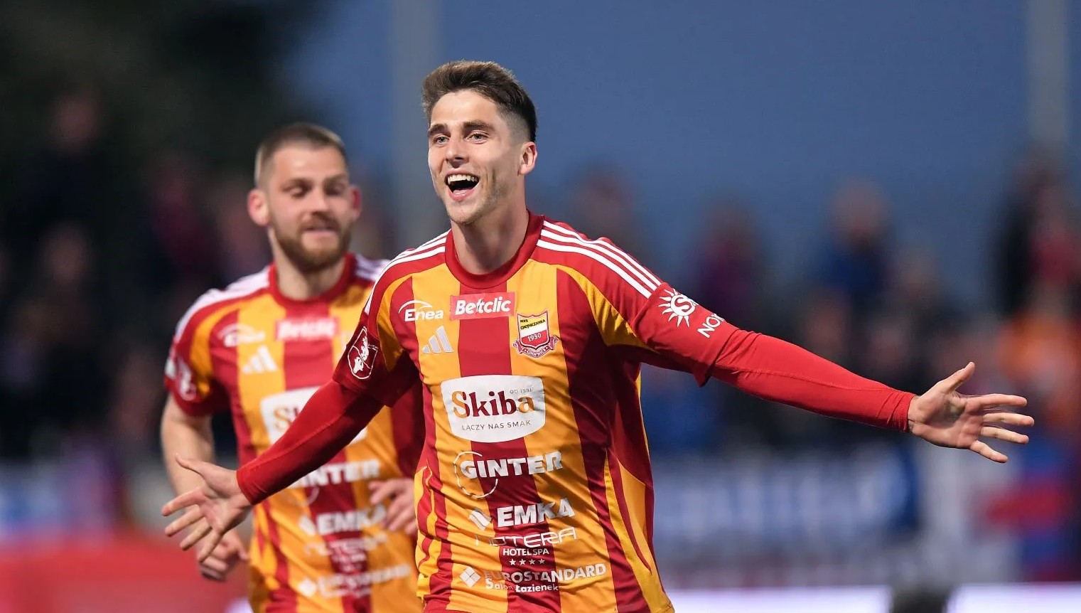 2.Liga:  Chojniczanka wygrywa mecz ostatniej kolejki i czeka na baraże