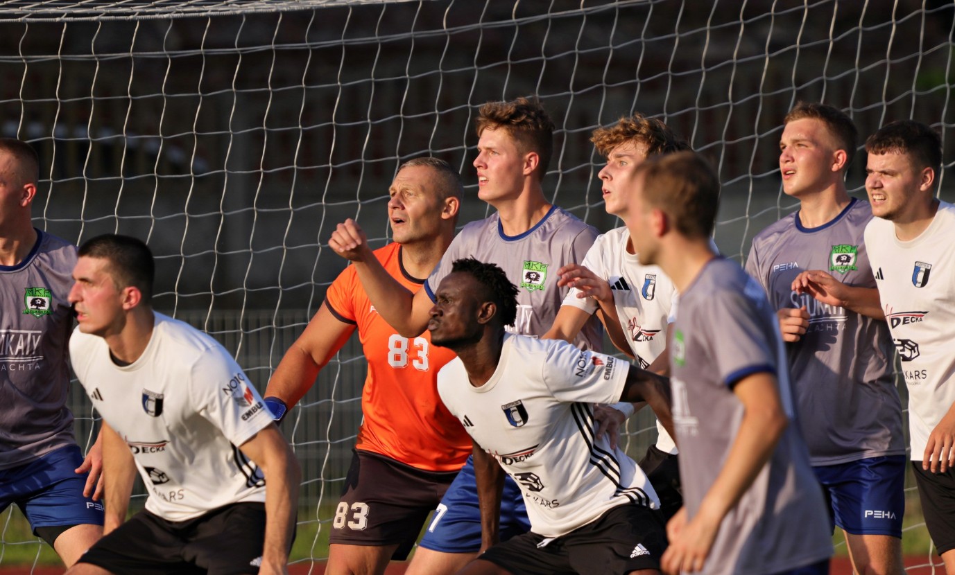 W „okręgówkach” trochę starego, trochę nowego,  w walce o awans