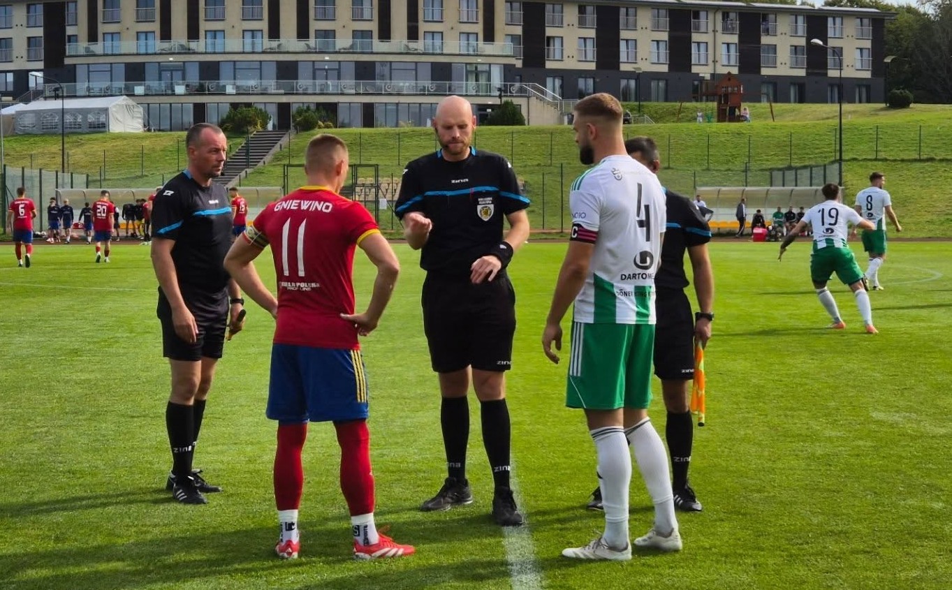 4.LIGA:  Trzy zespoły bez porażki po siedmiu kolejkach